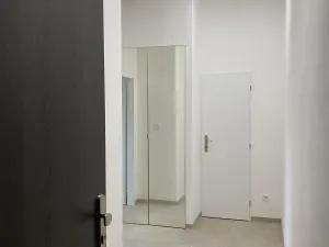 Pronájem bytu 1+kk, Praha - Košíře, Vrchlického, 35 m2