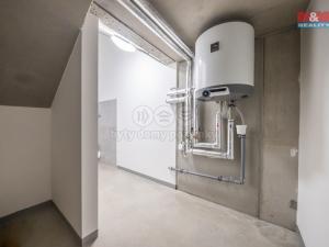 Pronájem obchodního prostoru, Modřice, Tyršova, 349 m2