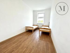 Pronájem bytu 2+1, České Budějovice, Dobrovodská, 98 m2