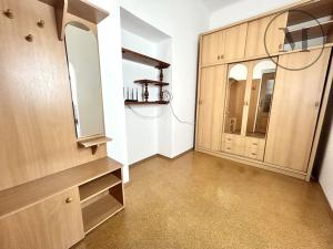 Pronájem bytu 2+1, České Budějovice, Dobrovodská, 98 m2