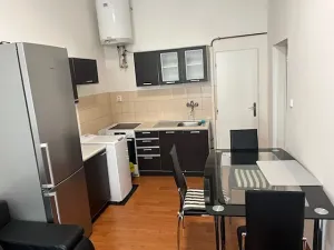 Pronájem bytu 2+kk, Praha - Karlín, Pernerova, 46 m2