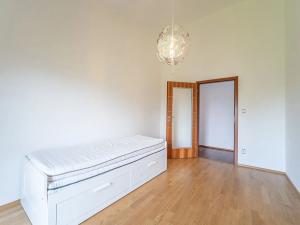 Pronájem rodinného domu, Praha - Klánovice, Jeníkovická, 191 m2