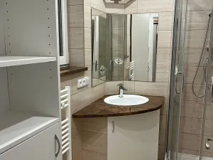 Pronájem bytu 2+kk, Liberec, Zhořelecká, 48 m2