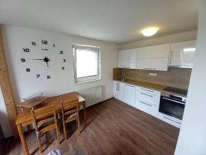 Pronájem bytu 2+kk, Zlín, Zadní luhy, 60 m2