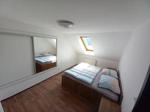 Pronájem bytu 2+kk, Zlín, Zadní luhy, 60 m2