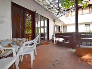 Pronájem bytu 1+1, Praha - Hlubočepy, Pod Ateliéry, 50 m2