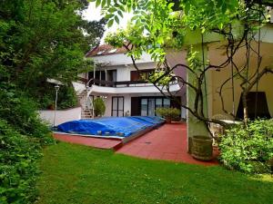 Pronájem bytu 1+1, Praha - Hlubočepy, Pod Ateliéry, 50 m2
