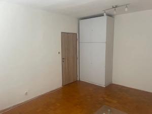 Pronájem bytu 1+1, Hodonín, Lesní, 33 m2