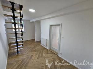 Prodej bytu 4+kk, Praha - Kobylisy, Ořechová, 111 m2