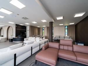 Pronájem obchodního prostoru, Praha - Holešovice, Argentinská, 151 m2