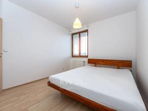 Pronájem bytu 2+kk, Praha - Kamýk, U Kamýku, 57 m2