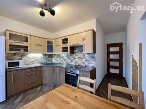Pronájem bytu 3+1, Hlubočky, Na Orátě, 75 m2