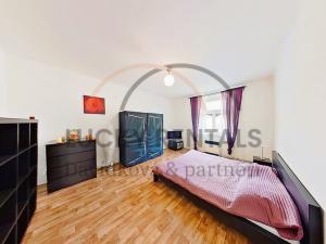 Pronájem bytu 1+1, Praha - Karlín, Sokolovská, 38 m2