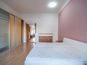 Pronájem bytu 3+1, Pardubice, Smilova, 106 m2