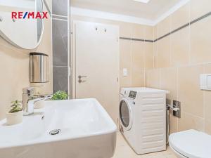 Prodej bytu 2+kk, Praha - Hlubočepy, Silurská, 51 m2