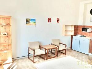 Prodej bytu 1+kk, Praha - Hloubětín, Kbelská, 27 m2