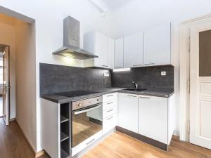 Pronájem bytu 2+kk, Praha - Nové Město, Lípová, 58 m2