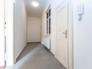 Pronájem bytu 2+kk, Praha - Nové Město, Lípová, 58 m2