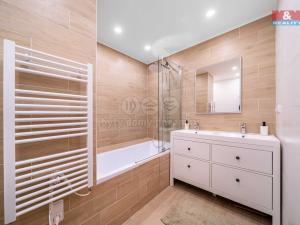 Prodej bytu 3+kk, Praha, Veltruská, 56 m2