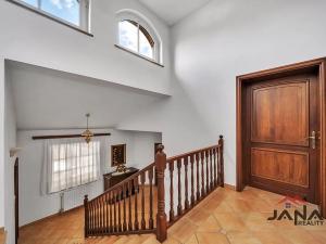 Prodej rodinného domu, Frýdštejn, 332 m2