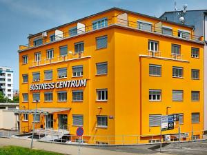 Pronájem kanceláře, Praha - Čakovice, Kostelecká, 21 m2