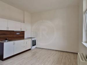Pronájem bytu 2+1, České Budějovice, Dukelská, 84 m2