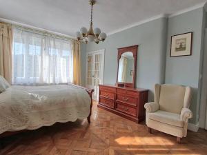 Prodej vily, Chocerady, 340 m2