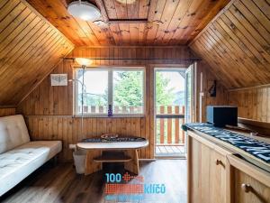 Prodej chalupy, Velké Karlovice, 80 m2