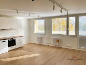 Pronájem bytu 3+kk, Praha - Střížkov, Šluknovská, 71 m2