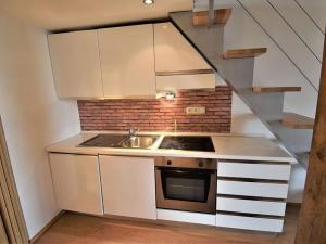 Pronájem bytu 1+kk, Praha - Nusle, Bartoškova, 41 m2
