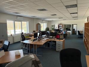 Pronájem skladu, Panenské Břežany, 6000 m2