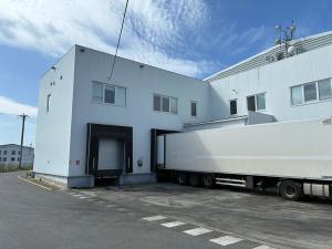 Pronájem skladu, Panenské Břežany, 6000 m2