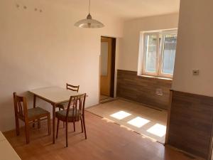 Prodej ubytování, Praha - Šeberov, K Hrnčířům, 250 m2
