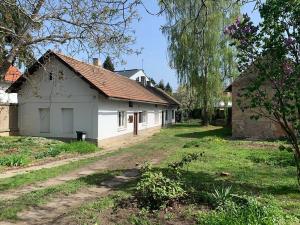 Prodej skladu, Praha - Šeberov, K Hrnčířům, 250 m2