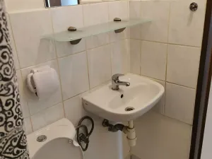 Pronájem bytu 2+kk, Praha - Radotín, Výpadová, 35 m2