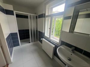 Pronájem rodinného domu, Praha - Modřany, Na Cikorce, 140 m2