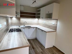 Pronájem bytu 4+1, Kladno, Na vyhaslém, 91 m2