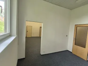Pronájem kanceláře, Praha - Hlubočepy, Štěpařská, 48 m2