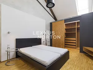 Pronájem atypického bytu, Praha - Holešovice, Na Maninách, 146 m2