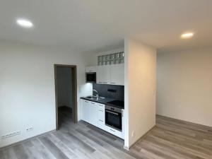 Pronájem bytu 2+kk, Zlín, Křiby, 34 m2