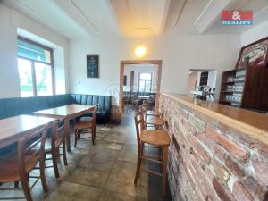 Pronájem restaurace, Seč, nám. Prof. Č. Strouhala, 240 m2