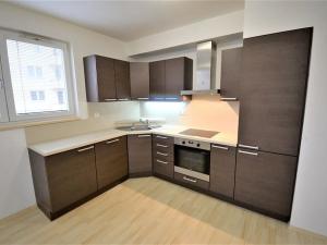 Pronájem bytu 2+kk, Praha - Háje, Jurkovičova, 58 m2