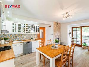 Prodej rodinného domu, Zbiroh, 180 m2