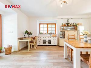Prodej rodinného domu, Zbiroh, 180 m2