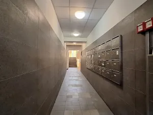 Pronájem bytu 2+1, Praha - Bubeneč, U zeměpisného ústavu, 47 m2