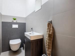 Prodej rodinného domu, Praha, Rothmayerova, 147 m2