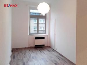 Pronájem bytu 2+kk, Praha - Nusle, Na Pankráci, 43 m2