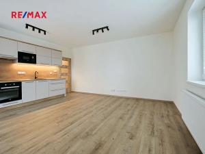 Pronájem bytu 2+kk, Plzeň, Pecháčkova, 51 m2