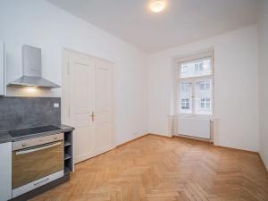 Pronájem bytu 2+kk, Praha - Nové Město, Lípová, 44 m2
