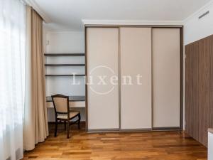 Pronájem bytu 4+1, Praha - Smíchov, Mozartova, 100 m2
